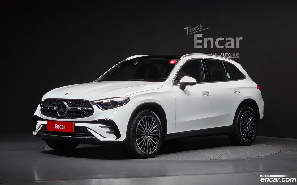 Mercedes-Benz GLC-Class GLC300 4MATIC AMG Line 2025 — фото 1, купить с доставкой в Москву