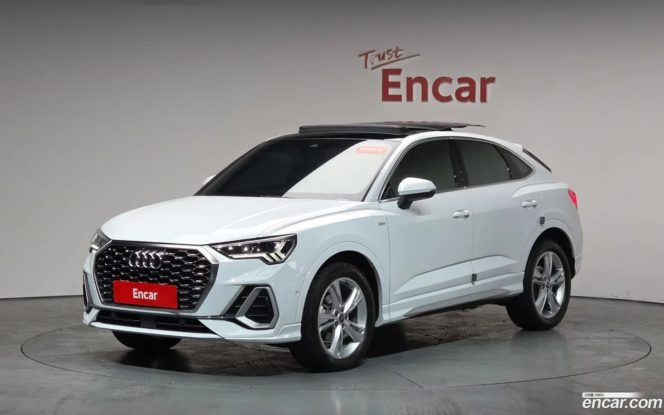 Audi Q3 35 TDI 2022 — фото 1, купить с доставкой в Москву