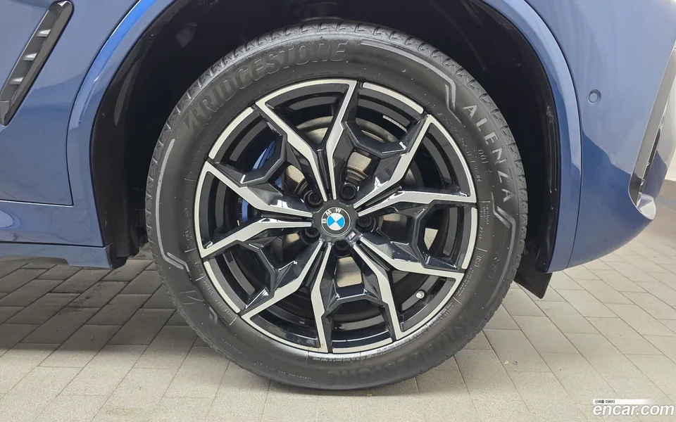BMW X4 xDrive20i M 2024 — миниатюра 5