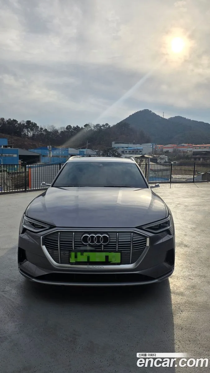 Audi e-tron 55 2023 — миниатюра 3