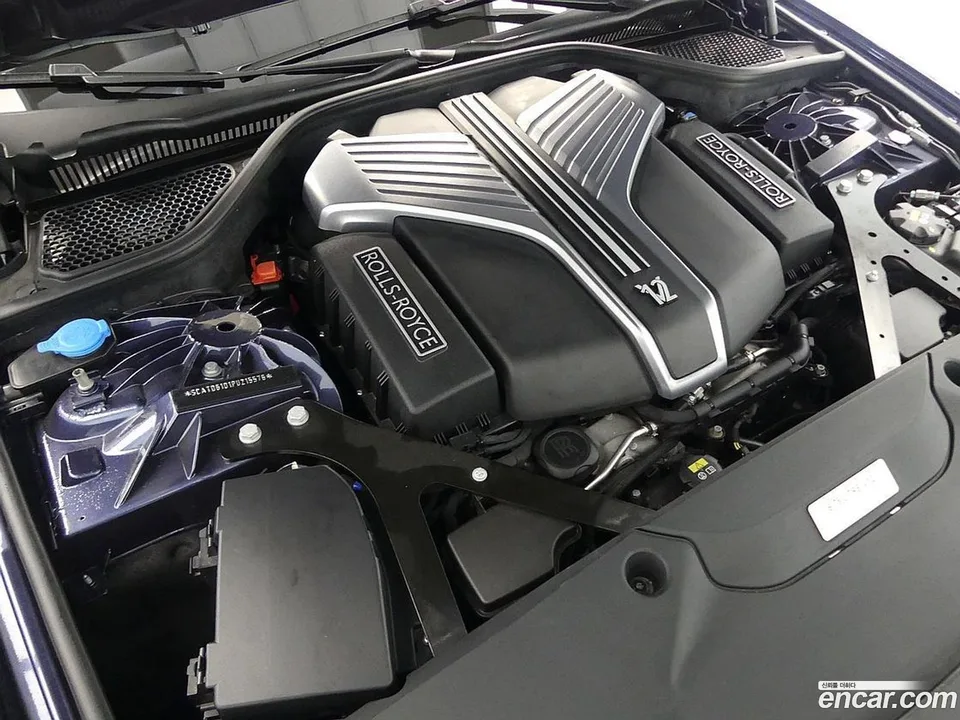 Rolls-Royce Ghost 6.7 V12 2022 — миниатюра 2