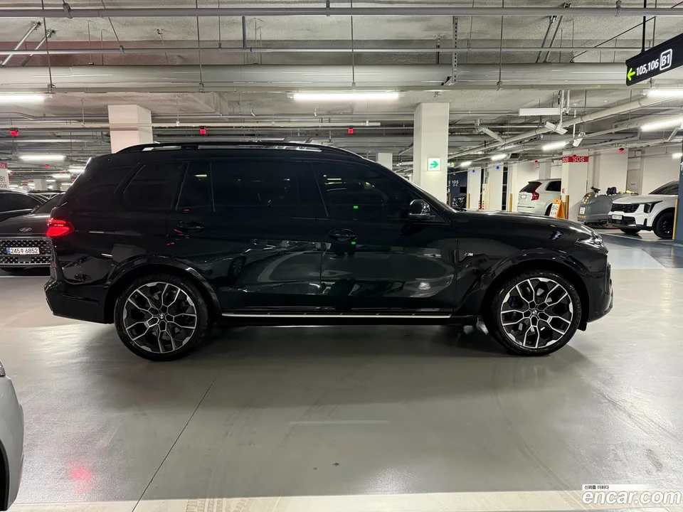 BMW X7 xDrive 40i M 7 2024 — миниатюра 2