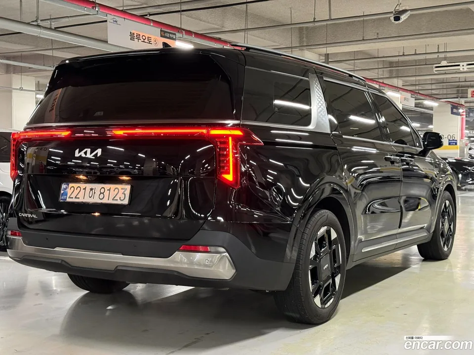 Kia Carnival 9 2024 — миниатюра 4