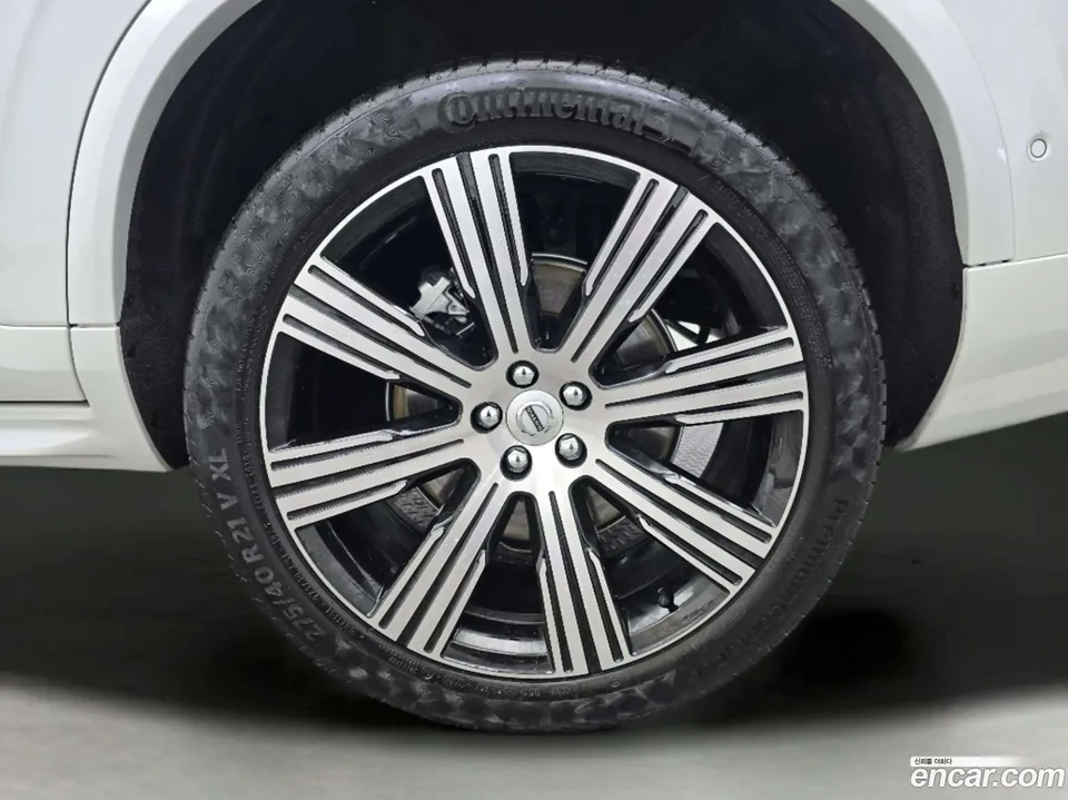 Volvo XC90 B6 2025 — миниатюра 5