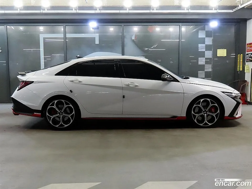 Hyundai Avante CN7 2.0 N 2023 — миниатюра 3