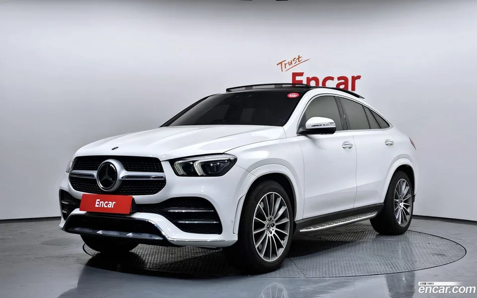 Mercedes-Benz GLE-Class GLE400d 4MATIC 2023 — фото 1, купить с доставкой в Москву