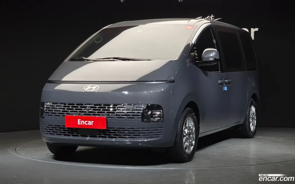 Hyundai Staria HEV 1.6 11 2025 — фото 1, купить с доставкой в Москву