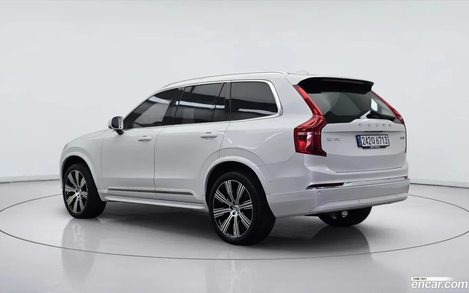 Volvo XC90 B6 2025 — миниатюра 4