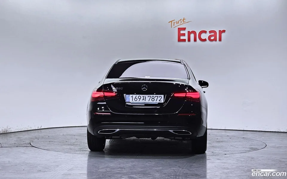 Mercedes-Benz A-Class A220 2025 — миниатюра 4