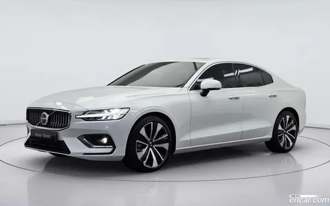 Volvo S60 2023 buy in Moscow