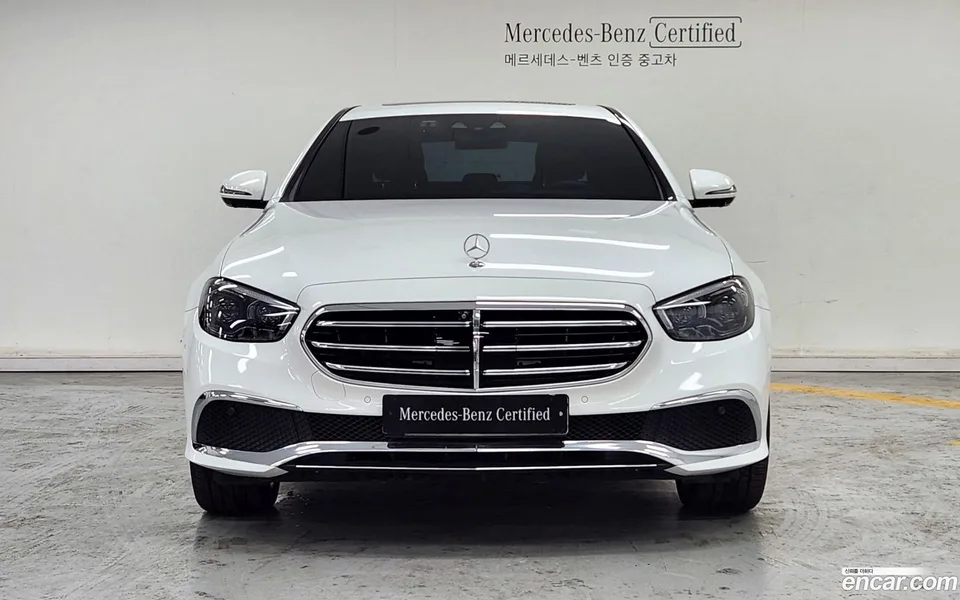 Mercedes-Benz E-Class E350 4MATIC 2023 — миниатюра 3