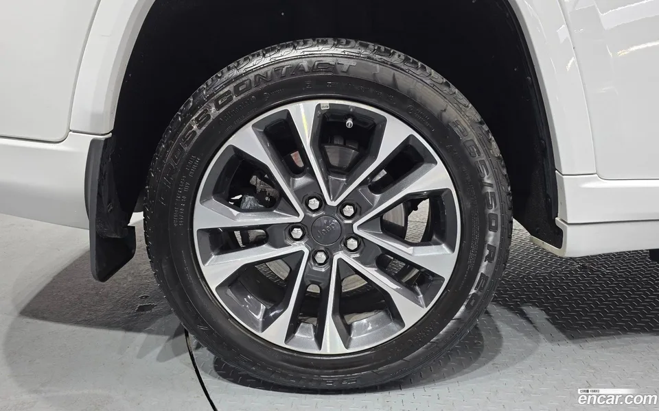 Jeep Grand Cherokee L 3.6 2022 — миниатюра 2