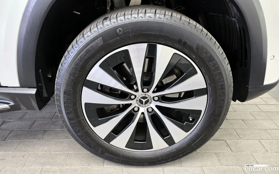 Mercedes-Benz GLE-Class GLE300d 4MATIC 2024 — миниатюра 2