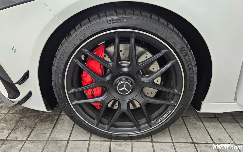 Mercedes-Benz A-Class AMG A45 4MATIC+ 2025 — миниатюра 2
