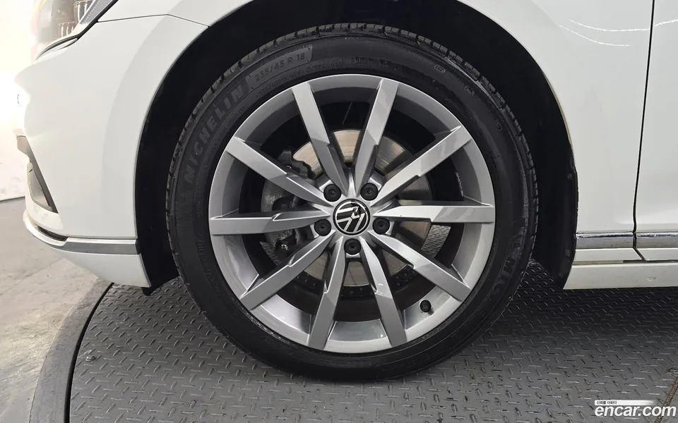 Volkswagen Passat GT 2.0 TDI 2022 — миниатюра 2