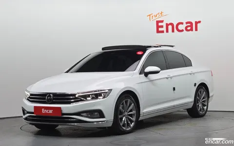 Volkswagen Passat GT 2022 buy in Moscow