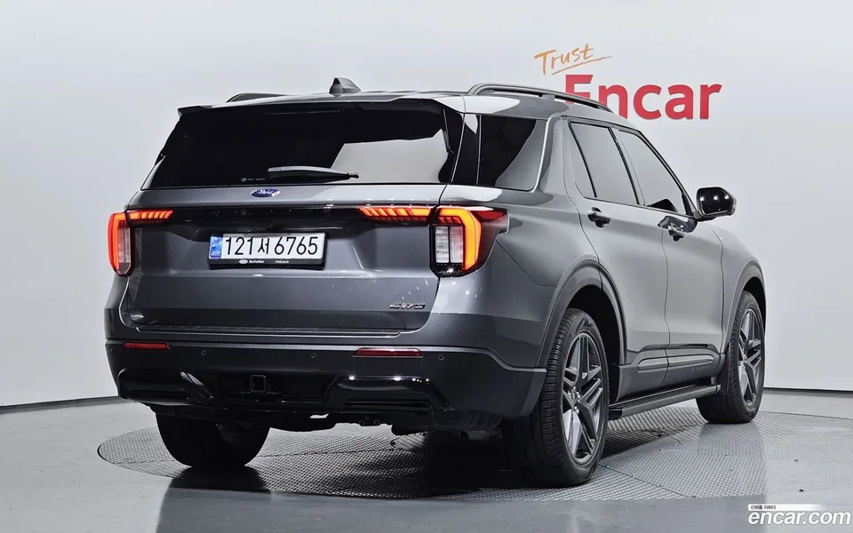 Ford Explorer 2.3 ST- 4WD 2024 — миниатюра 2