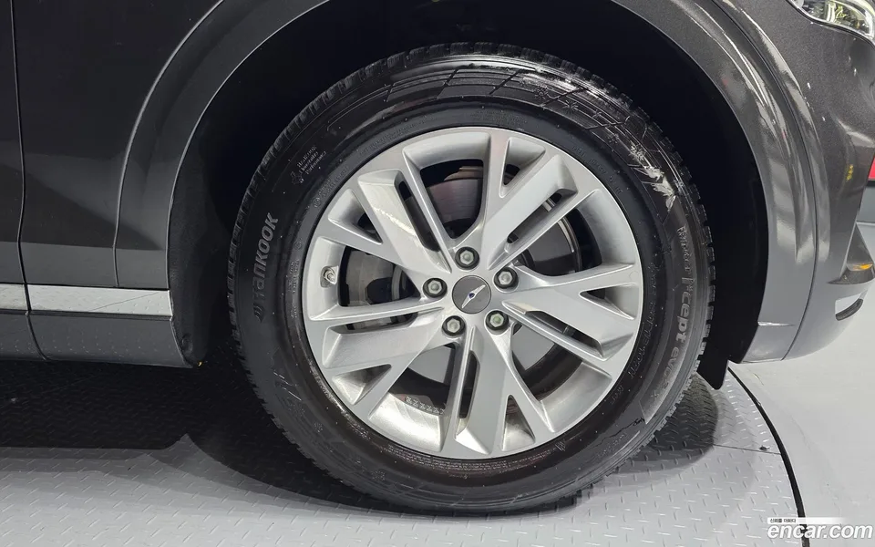 Genesis GV70 2.2 2WD 2024 — миниатюра 2