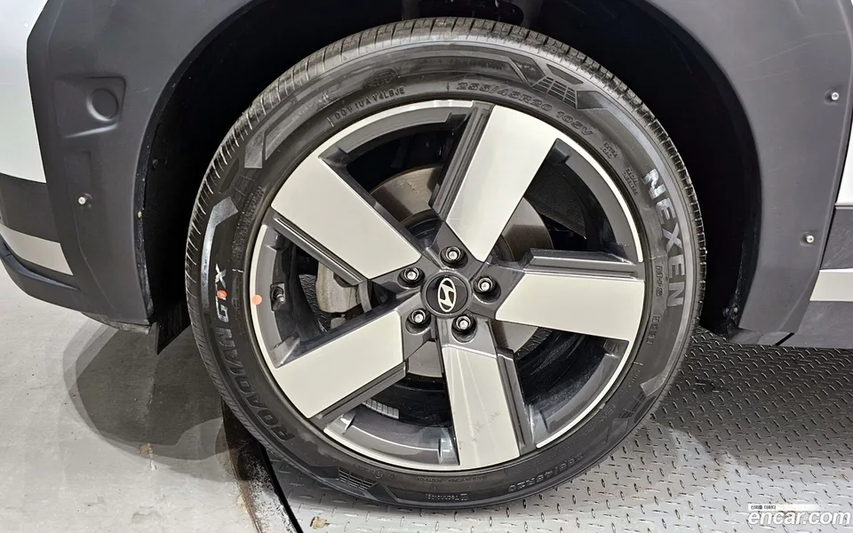Hyundai SantaFe 2.5T 4WD 2024 — миниатюра 5