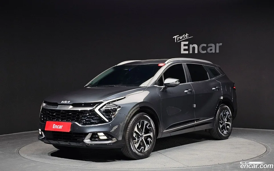 Kia Sportage Hybrid 2WD 2022 — фото 1, купить с доставкой в Москву
