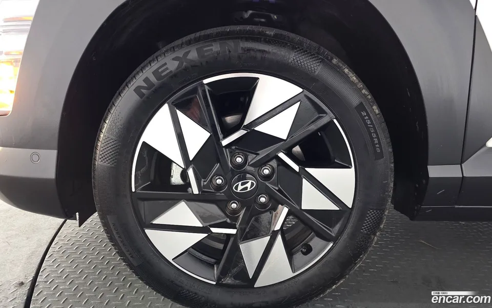 Hyundai Kona Hybrid 2023 — миниатюра 2