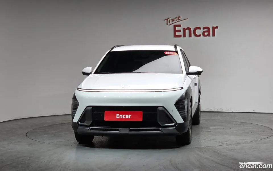 Hyundai Kona Hybrid 2023 — миниатюра 3