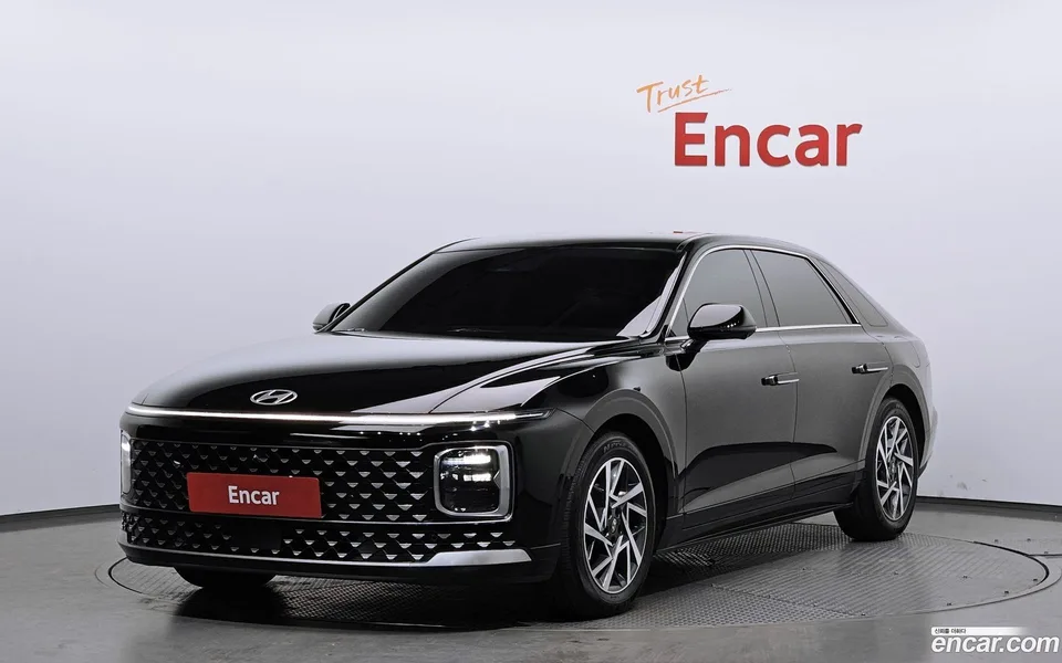 Hyundai Grandeur Hybrid 2023 — фото 1, купить с доставкой в Москву