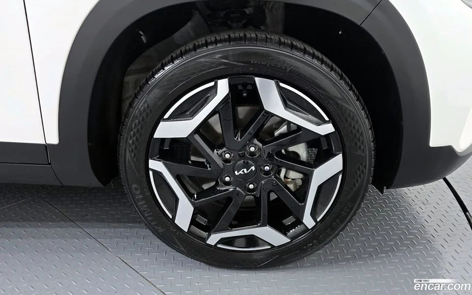 Kia Seltos 1.6 2WD 2024 — миниатюра 2