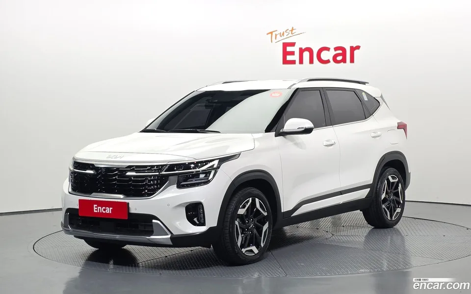 Kia Seltos 1.6 2WD 2024 — фото 1, купить с доставкой в Москву