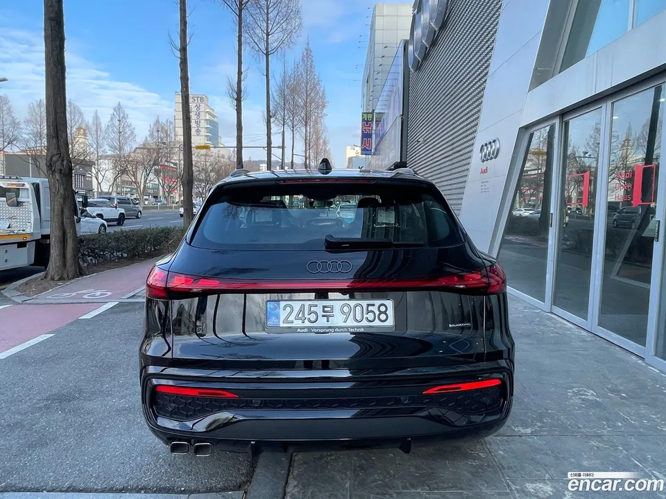 Audi Q5 (80A) 40 TDI S Line 2025 — миниатюра 2