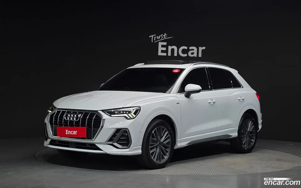 Audi Q3 35 TDI 2022 — фото 1, купить с доставкой в Москву