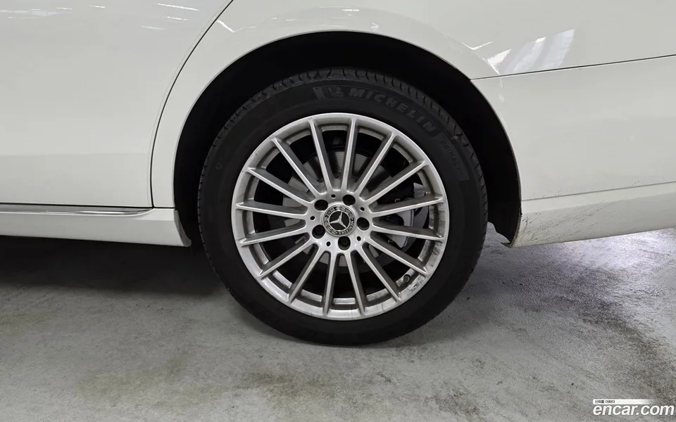 Mercedes-Benz E-Class E250 2023 — миниатюра 5