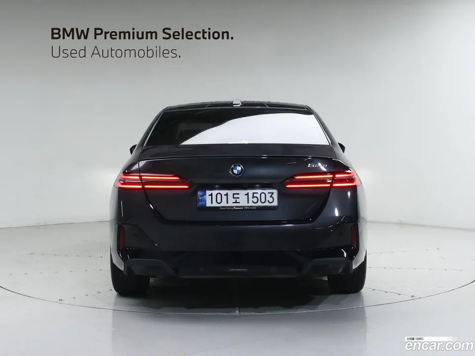 BMW 5 Series 520i 2024 — миниатюра 4