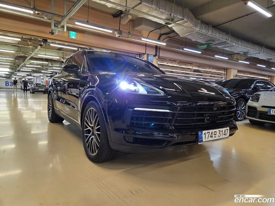 Porsche Cayenne 3.0 E- 2022 — фото 1, купить с доставкой в Москву