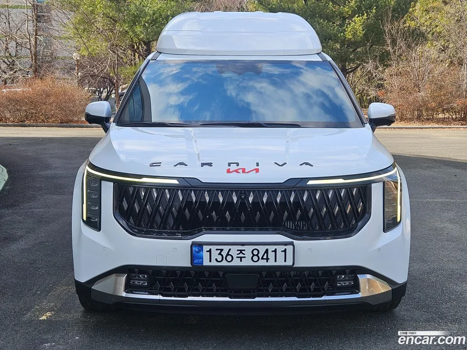 Kia Carnival 9 2024 — фото 1, купить с доставкой в Москву