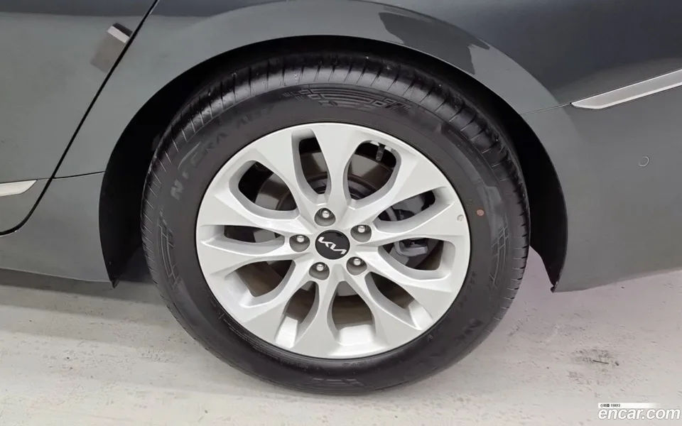 Kia K8 2.5 2WD 2023 — миниатюра 2