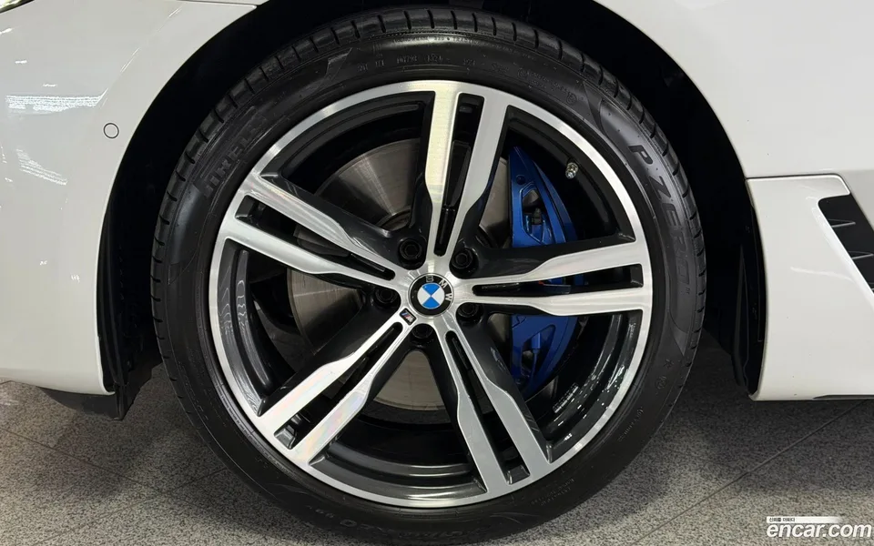 BMW 6 Series GT 630i xDrive M 2024 — миниатюра 2