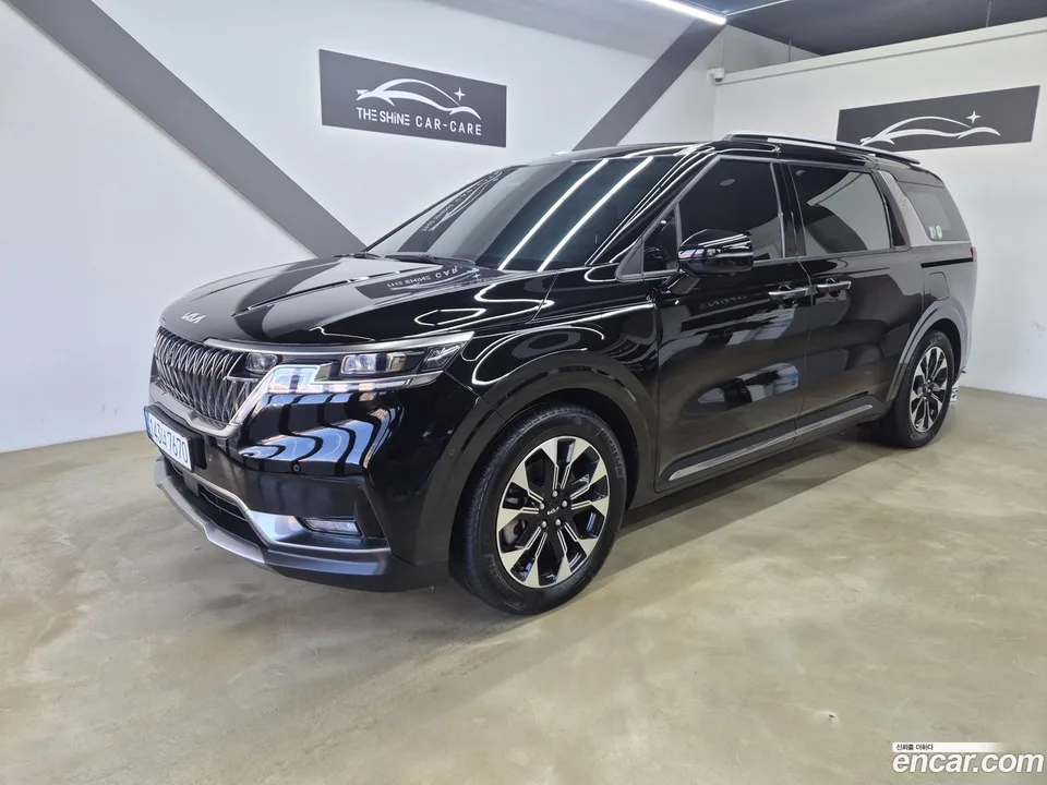 Kia Carnival 9 2023 — фото 1, купить с доставкой в Москву