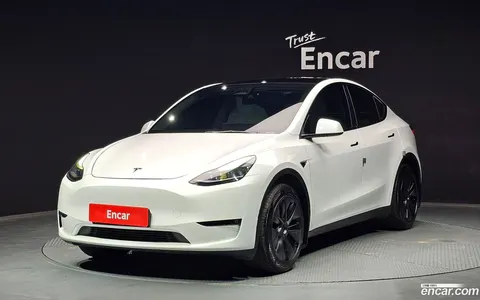 Tesla Model Y 2024 buy in Moscow