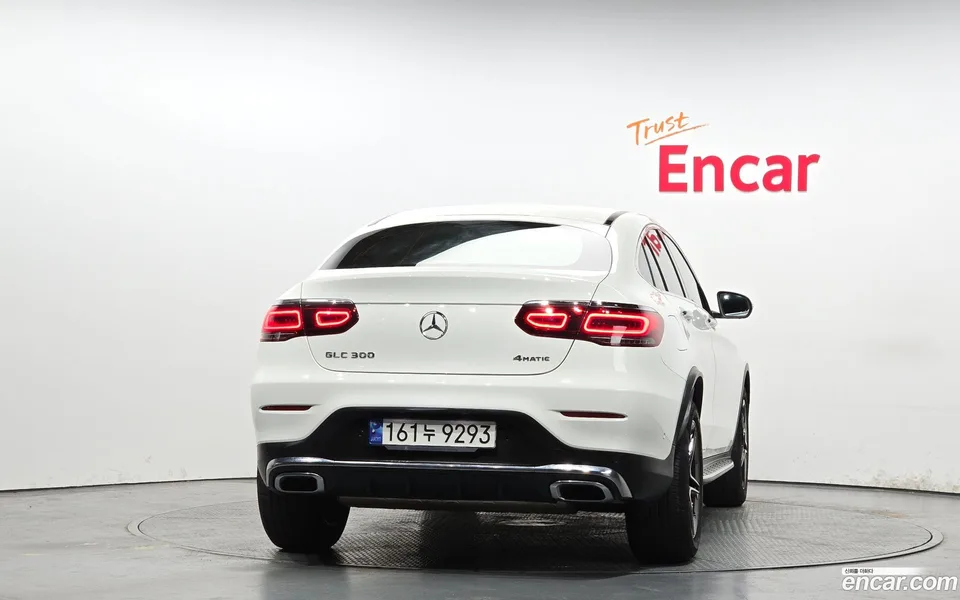 Mercedes-Benz GLC-Class GLC300 4MATIC 2023 — миниатюра 4