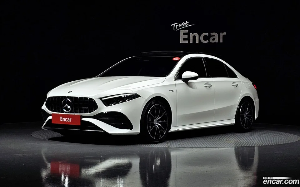Mercedes-Benz A-Class AMG A35 4MATIC 2024 — фото 1, купить с доставкой в Москву