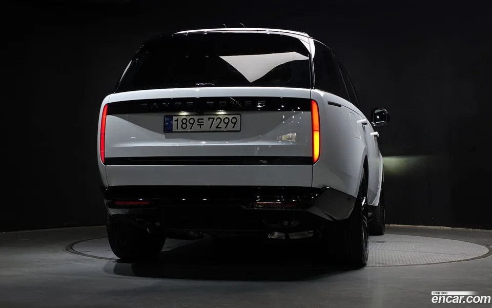 Land Rover Range Rover P530 AB LWB 2025 — миниатюра 4