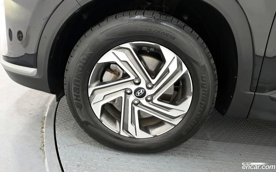 Hyundai SantaFe 2.5T 4WD 2022 — миниатюра 5