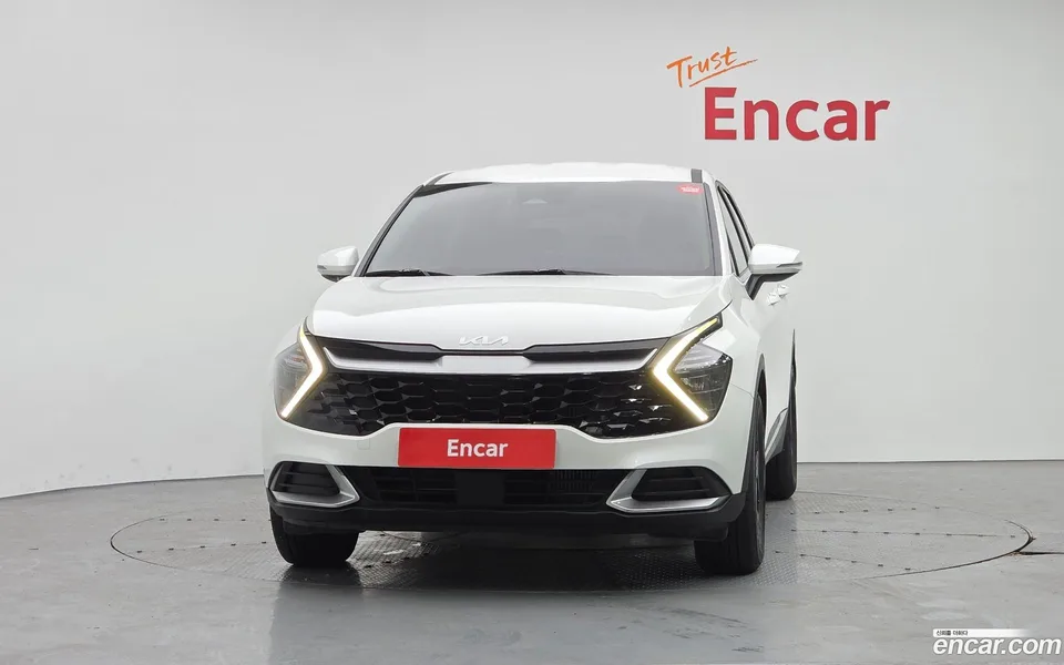 Kia Sportage 2.0 2WD 2023 — миниатюра 3