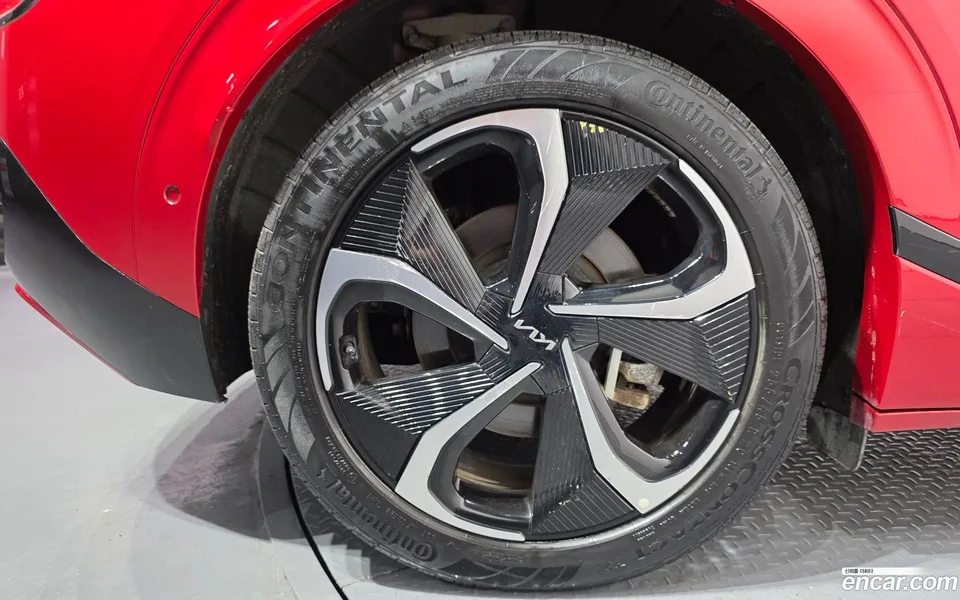 Kia EV6 4WD 2022 — миниатюра 2