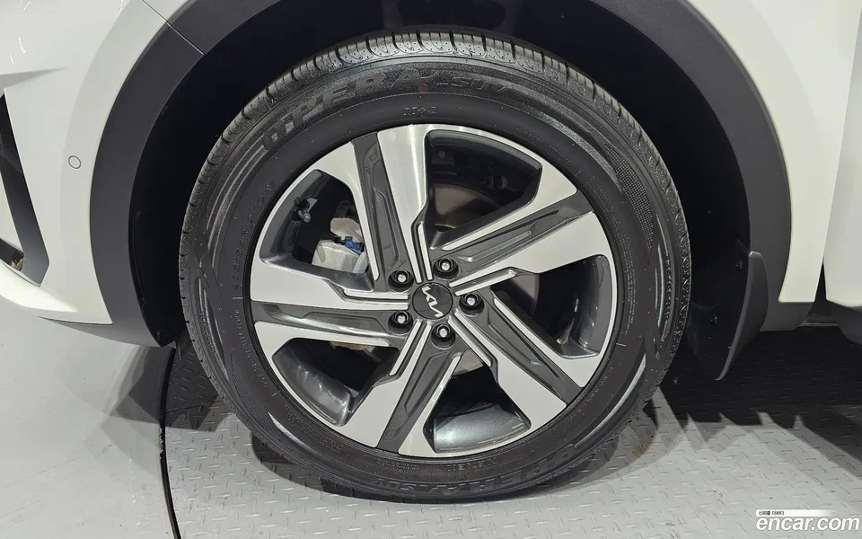 Kia Sorento HEV 1.6 2WD 2023 — миниатюра 5