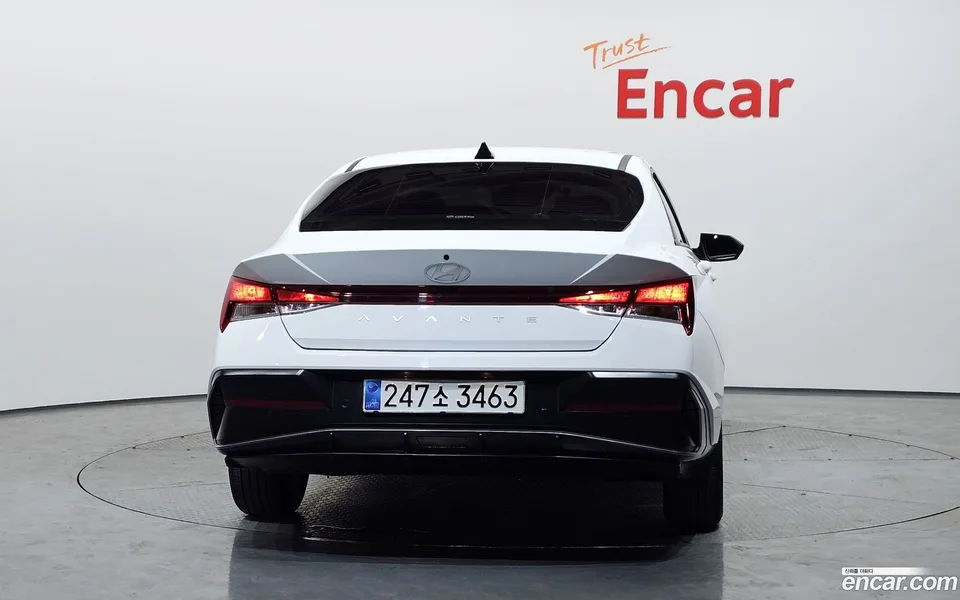Hyundai Avante CN7 Hybrid 2025 — миниатюра 4