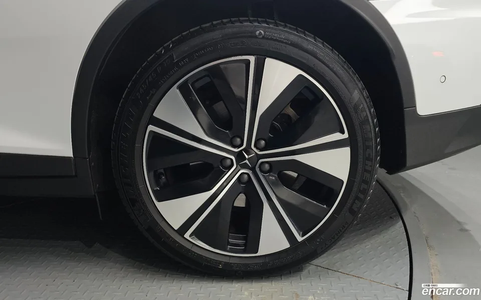 Polestar Polestar 2 2023 — миниатюра 2