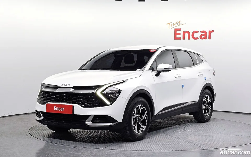 Kia Sportage 1.6 2WD 2022 — фото 1, купить с доставкой в Москву