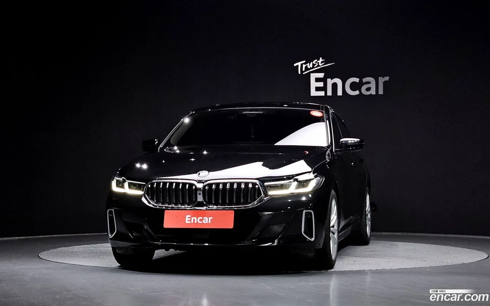 BMW 6 Series GT 630i xDrive 2023 — миниатюра 3